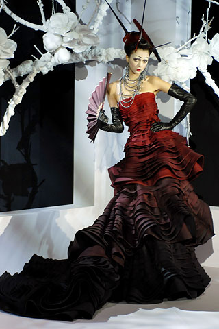 World Fashion Haute Couture